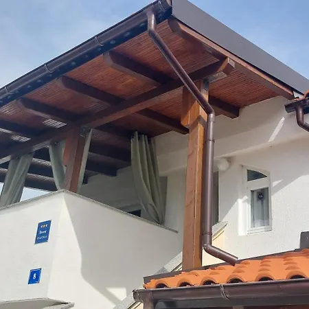 Apartmán Jelena Vir